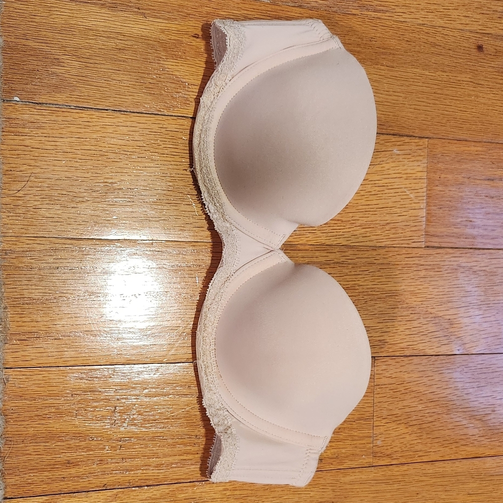 PINK Victoria's Secret Light Nude T-Shirt Bra Size 34A